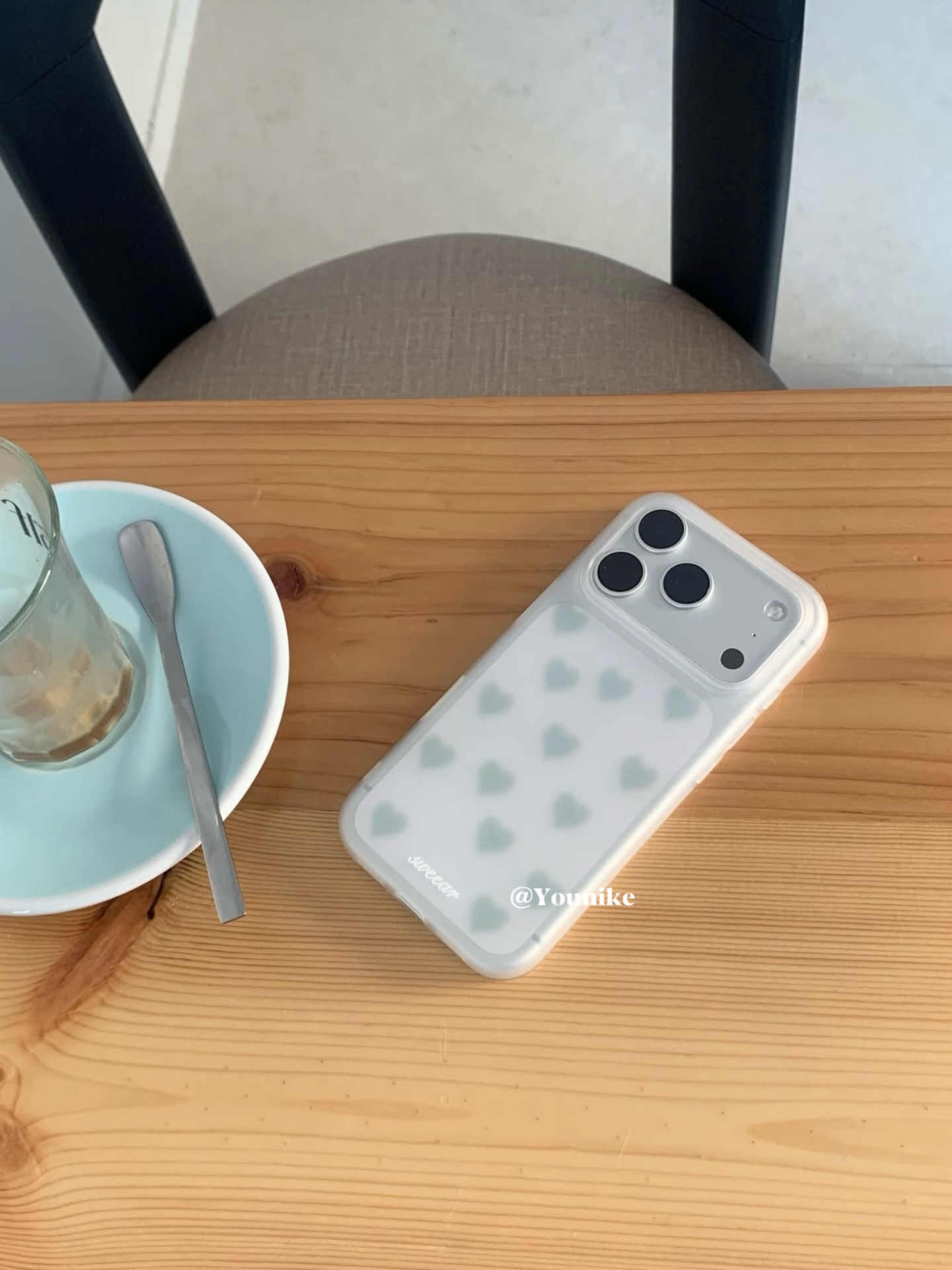 غطاء هاتف بسيط بتصميم كوري أني - مراجعة Usb Charger وسعره